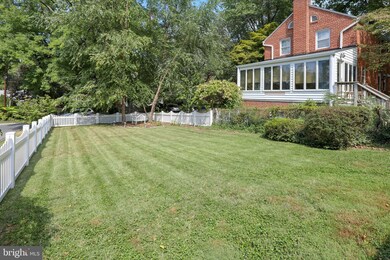 1922 Locust Grove Rd, Silver Spring, MD 20910 - photo 2
