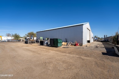 42622 3rd St E, Lancaster, CA 93535 - photo 4