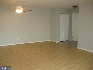 13591 Orchard Dr unit 3591, Clifton, VA 20124 - photo 4