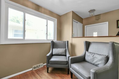 Living Room/Landing