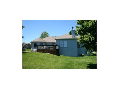 917 SW Raintree Dr, Lees Summit, MO 64082 - photo 3