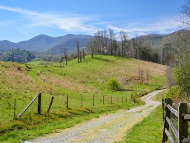 Wake up each morning and look at the mountains!