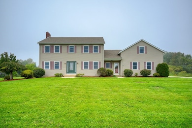 750 Stafford St, Rochdale, MA 01542 - photo 2