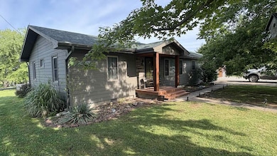 1105 S Benton St, Albany, MO 64402 - photo 3