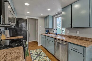 1230 NE Noe St, Bend, OR 97701 - photo 3