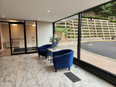 Sunrise Tower unit 1209, Staten Island, NY 10304 - photo 2