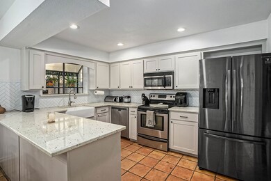 1313 Donna Ln, Bedford, TX 76022 - photo 5