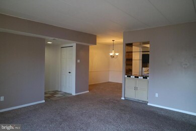 90 Oakridge Dr, Langhorne, PA 19047 - photo 4