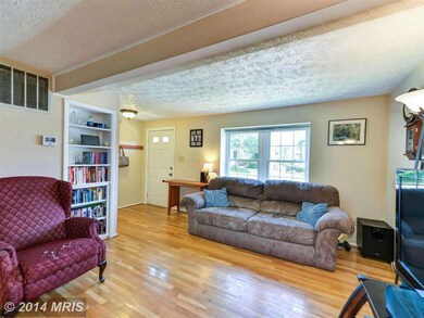 7987 Tyson Oaks Cir, Vienna, VA 22182 - photo 2