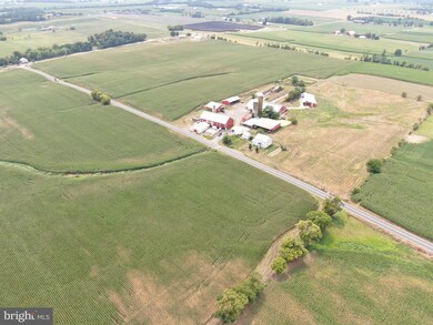 3765 Pioneer Dr, Saint Thomas, PA 17252 - photo 4