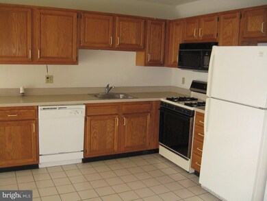 516 Crooked Ln, King of Prussia, PA 19406 - photo 5