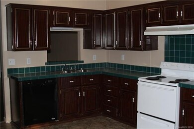 834 River Hill Rd, Statesville, NC 28625 - photo 7