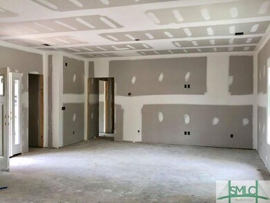 Family Room ~ 9ft Ceilings ~ Open Floor Plan