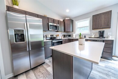 408 E Broad St, Des Moines, IA 50315 - photo 6