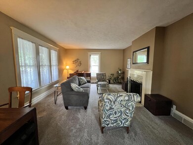 Living Room 02