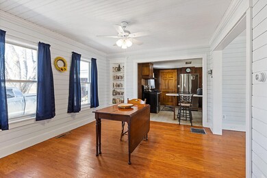 21 Bloomfield St, Skowhegan, ME 04976 - photo 4