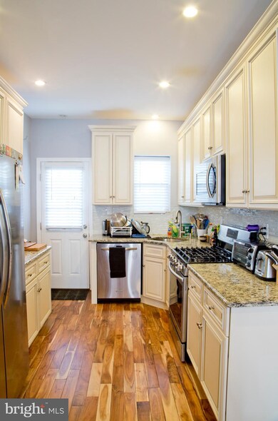 2227 Gerritt St, Philadelphia, PA 19146 - photo 6