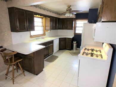 3047 Hess Dr, Highland, IN 46322 - photo 5