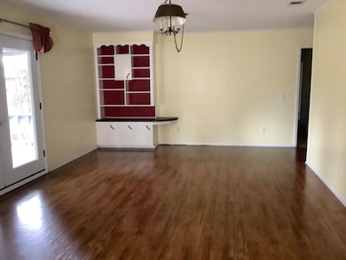 107 Wilson Dr, Jasper, TX 75951 - photo 2