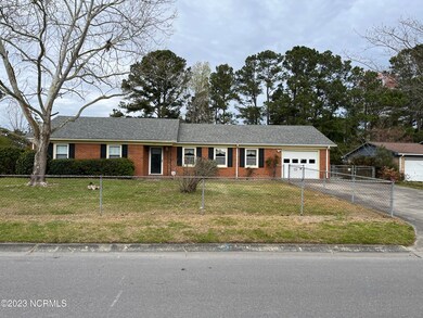 215 Greenbriar Dr, Jacksonville, NC 28546 - photo 3