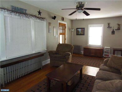 522 Crotzer Ave, Folcroft, PA 19032 - photo 7