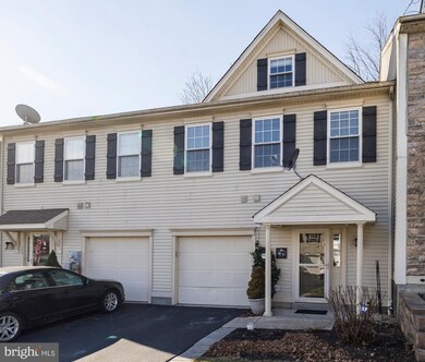 120 Red Oak Ct unit 6, Honey Brook, PA 19344 - photo 2