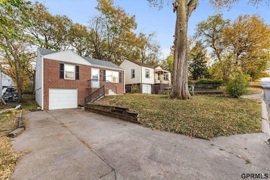 4121 N 44th St, Omaha, NE 68111 - photo 2