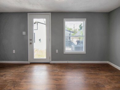 721 Doverside St unit 2, Houston, TX 77022 - photo 2