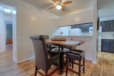 Kitchen-and-Breakfast-Nook