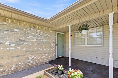 808 E Midland St, Shawnee, OK 74804 - photo 5