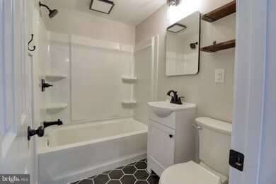 14789 Senedo Rd, Edinburg, VA 22824 - photo 6