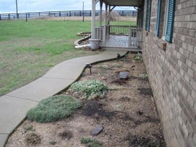 505 Mcafee Ln, Salvisa, KY 40372 - photo 3