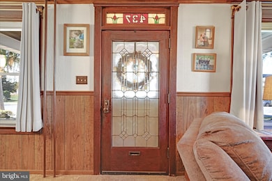 437 Jefferson St, Reading, PA 19605 - photo 6