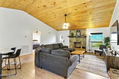 3050 Patty View Way-14