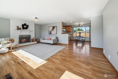 1446 Garfield St, Enumclaw, WA 98022 - photo 3