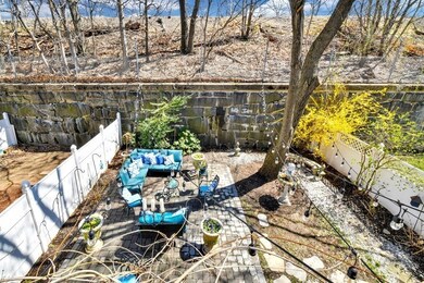 32 / 34 Robey St unit 34, Boston, MA 02119 - photo 3