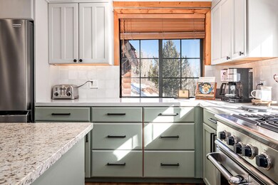 656 Aspen Dr-19