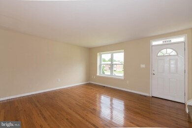 5722 Cedonia Ave, Baltimore, MD 21206 - photo 3