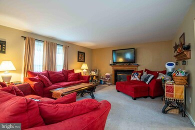 3829 N Alabama Ave, Reading, PA 19605 - photo 2