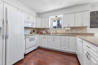 1004 Lincoln Dr, Maryville, IL 62062 - photo 6