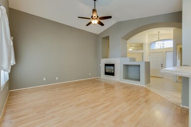 FamilyRoom3
