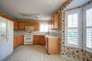 1169 Tidal View_kitchen 1