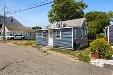 21 Hillside Ave, Swansea, MA 02777 - photo 4