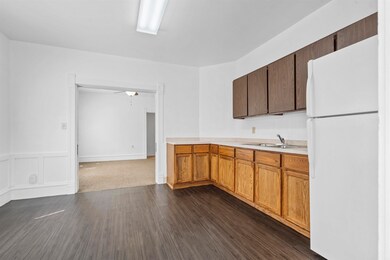 1409 Washington St unit A & B, Cedar Falls, IA 50613 - photo 7