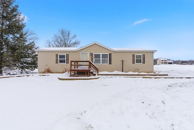 W5244 County Rd S, Black Creek, WI 54106 - photo 2