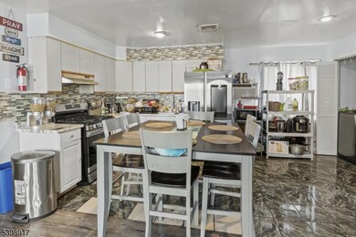 331-333 E 29th St unit 2, Paterson, NJ 07514 - photo 4