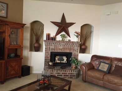 Fireplace with gas starter