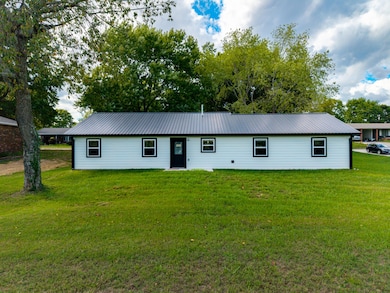 912 Posey St, Ava, MO 65608 - photo 2