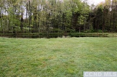 27 Hewlett Rd, Red Hook, NY 12571 - photo 2