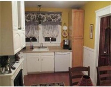 191 W 6th St, Lowell, MA 01850 - photo 6